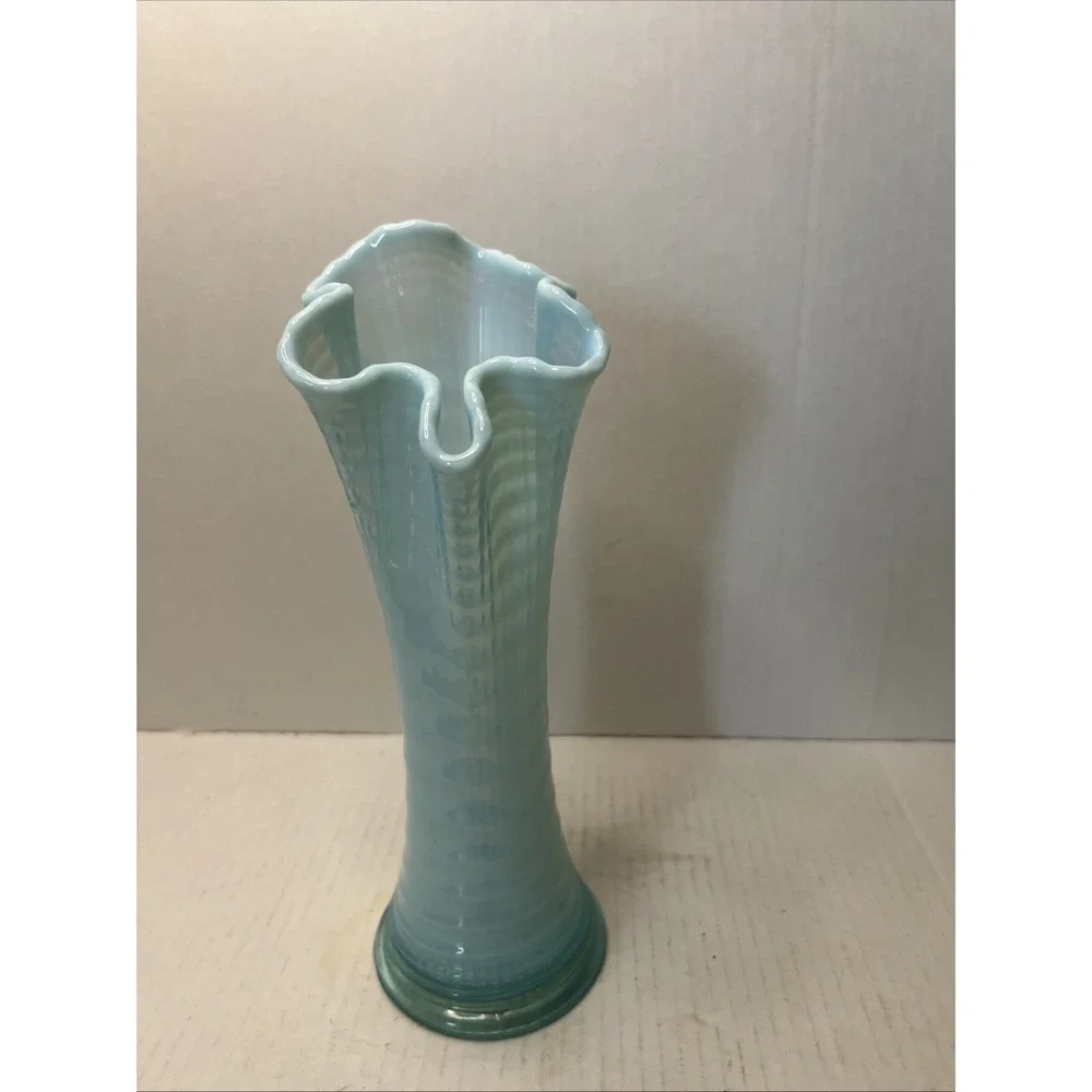 Vintage/Antique Ribbed Spiral Blue Opalescent 10